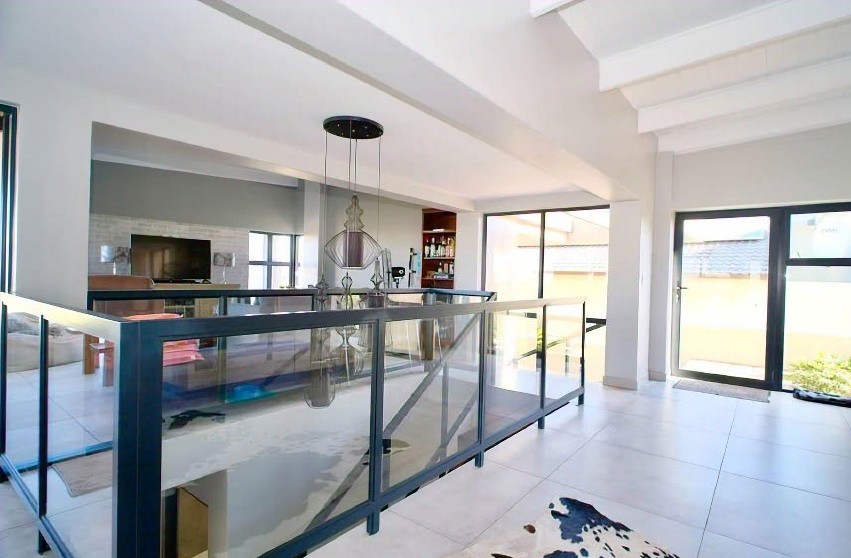 3 Bedroom Property for Sale in Calypso Beach Western Cape